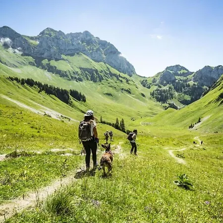 Croix De Savoie Cx22 Center & View 2 Pers