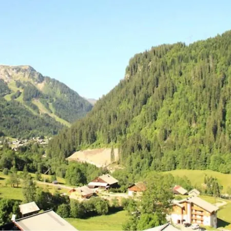 Croix De Savoie Cx22 Center & View 2 Pers * Châtel